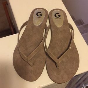 Guess Flip Flops